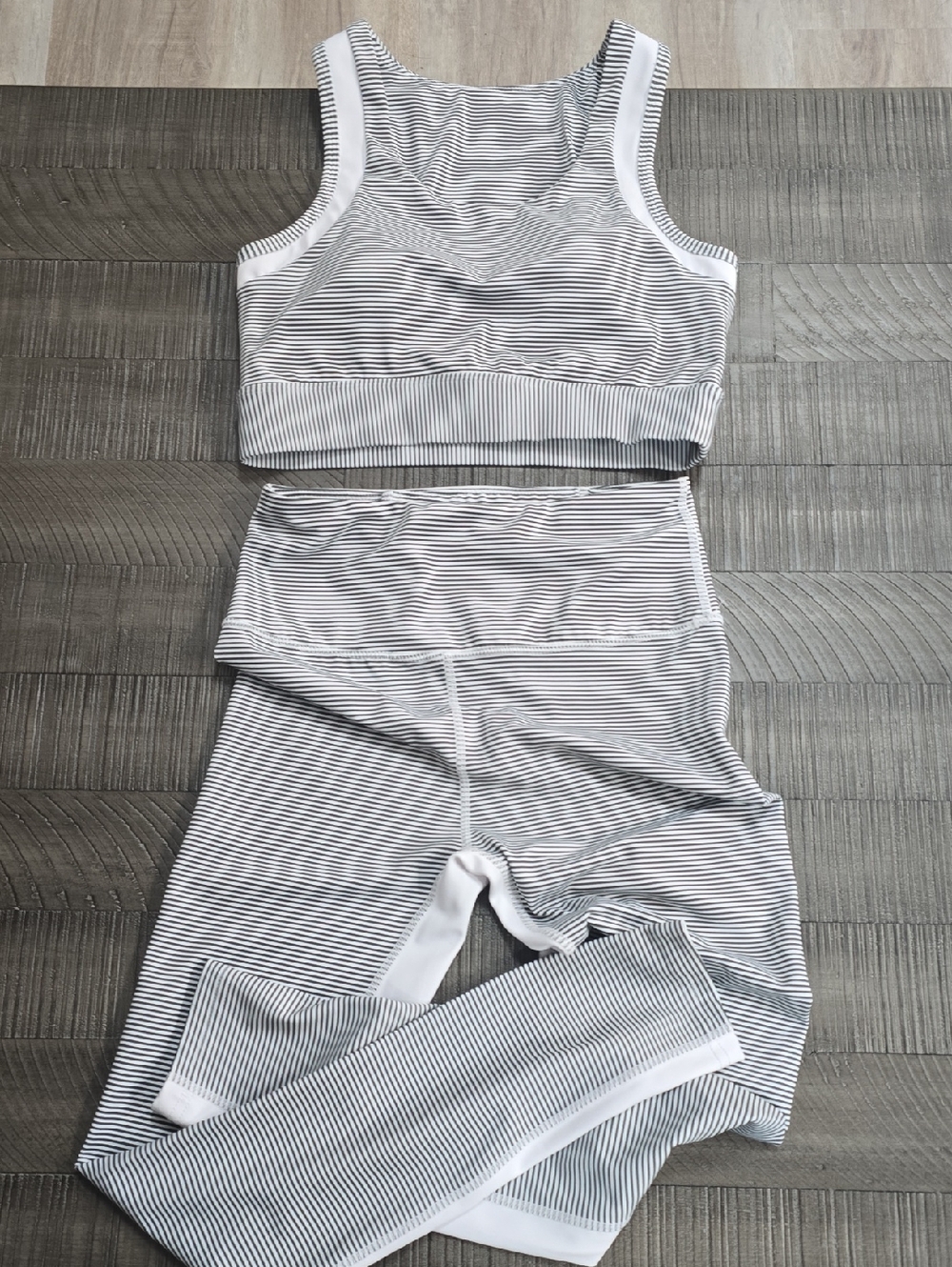 Never Worn Striped White & Black Seamless Sports Bra and Leggings Set